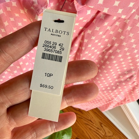 Talbots Pink Star Pattern Sleeveless Button-Down Shirt - Picture 2 of 3